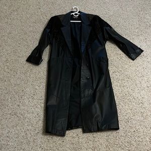 Price reduced!!! Vintage 100% leather coat